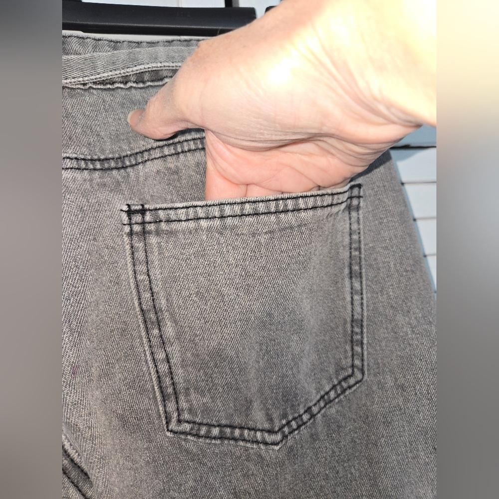 Edikted Women's S Gray Wide-Leg Jeans NEW - Picture 7 of 16